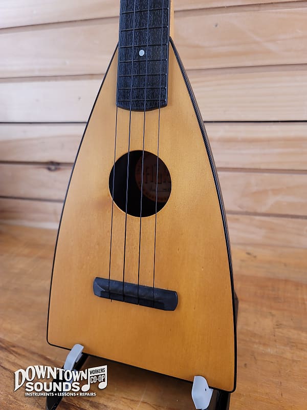 Magic Fluke M10 Concert Ukulele with Fluke Gig Bag | Reverb