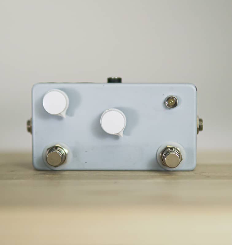 Yesterday Effects Unit Shifter 2010's - Light Blue image 1