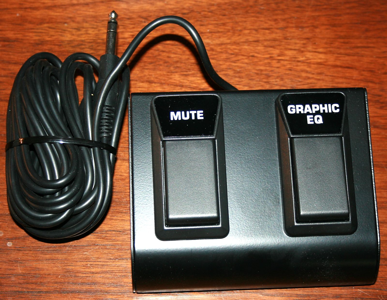 Bugera FSB102 HeavyDuty 2Button Footswitch Reverb