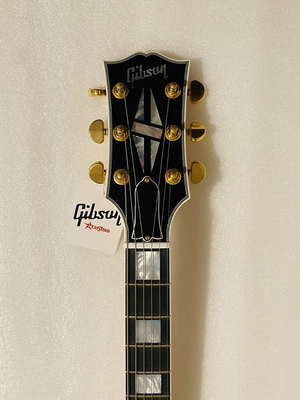 Gibson Custom Shop SG Custom Limited Edition Walnut - unplayed & collectible