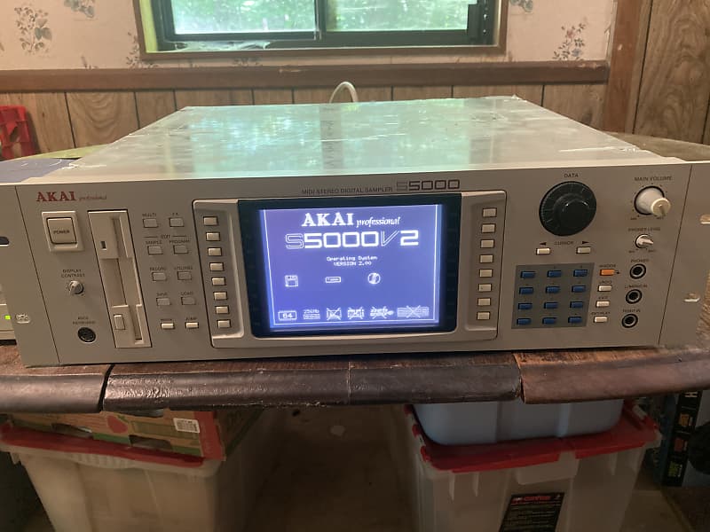 Akai S5000 sampler TURNKEY SYSTEM, with two SCSI drives and cables, 17  sample CD-ROMs and more