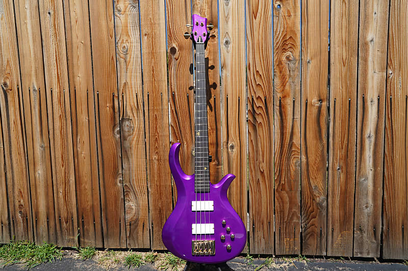 Schecter Diamond Series FreeZesicle Freeze Purple 4-String