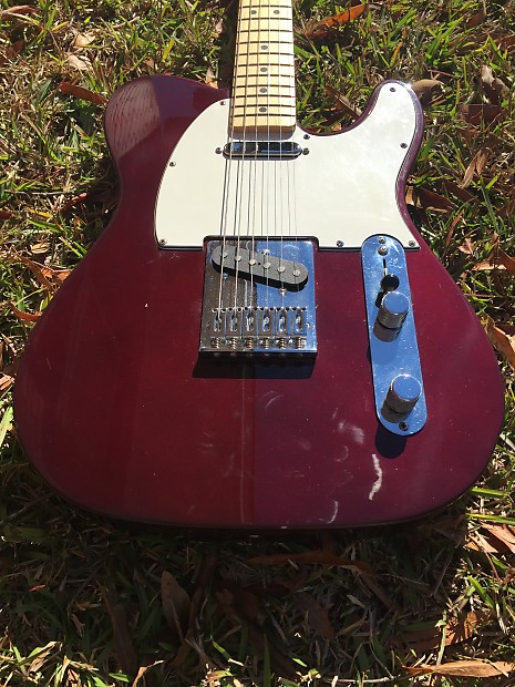 Dark shop red telecaster