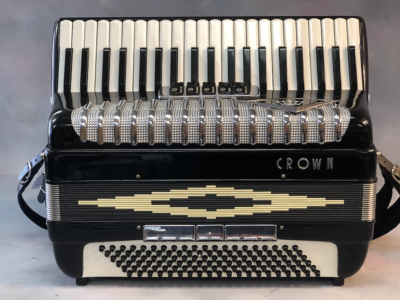 Crown 2 Reed Accordion | Reverb