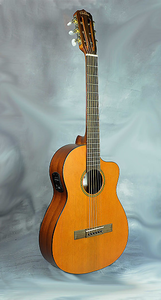 Cordoba la store playa guitar