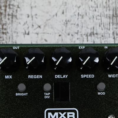 MXR Carbon Copy Deluxe Analog Delay Pedal M292 Electric Guitar Effects Pedal image 5