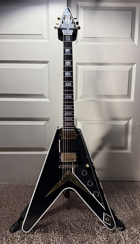 【テレビで話題】 Gibson Canada Reverb | Ebony - Custom V Flying 2022 ギター
