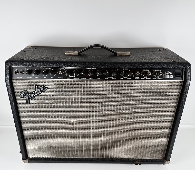 Fender Ultimate Chorus Type PR 204 1990-2000 Black | Reverb