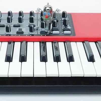Clavia Nord Wave Synthesizer Keyboard Synth +Fast Neuwertig + 1,5Jahre Garantie