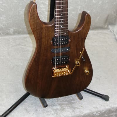 Charvel MJ DK24 HSH 2PT E Mahogany guitar Figured Walnut image 2