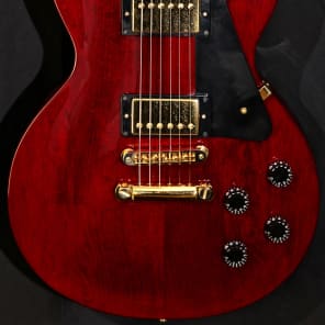 Gibson  Les Paul Studio 2006 Wine Red Gold Hardware image 2