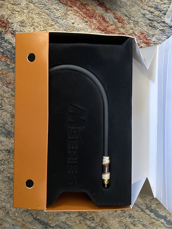 Monster subwoofer cable M850  			