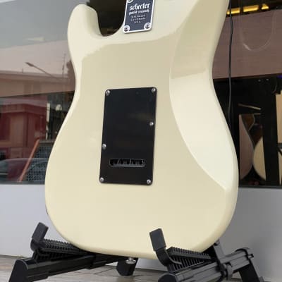 SCHECTER Route 66 Saint Louis SSS Aged White image 5
