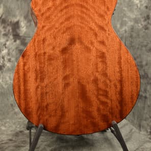 Breedlove Pursuit Nylon String Guitar. 2014 Gloss Cedar w/ Sapele Back and Sides. Delux Gigbag! image 2