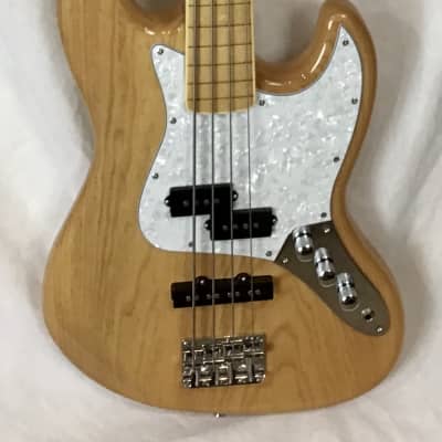 SX Ursa 3 Fretless bass with line markers - Natural gloss image 1