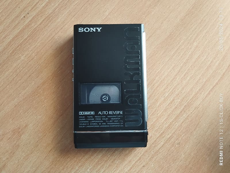 Sony WM 103 1987 - Sony Walkman Cassette player WM 103 black working video  test