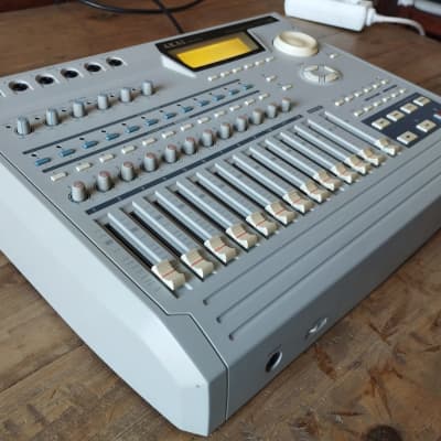 Akai DPS-12 digital recorder with EB-2M effects board | Reverb UK
