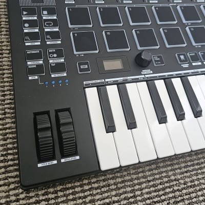 Reloop Keypad Pro 25-Key MIDI Controller 2025 - Present - Black image 2