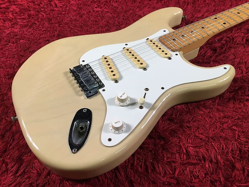 Moon Custom Guitars Stratocaster PGM Electric Guitar Cream | Reverb