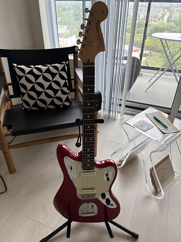 ギター Fender USA American Professional Jaguar Fender American Professional Jaguar Maple Fingerboard
