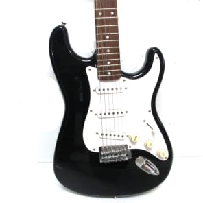 Squier Stratocaster Black image 2