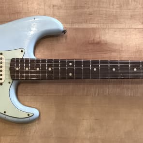 Fender® Custom Shop Beatle Spec 1961 Relic Stratocaster Electric Guitar 2017 Sonic Blue image 4