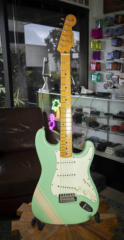 Fender Stratocaster 2018 - Surf Green With Shell Pink Stripes image 1