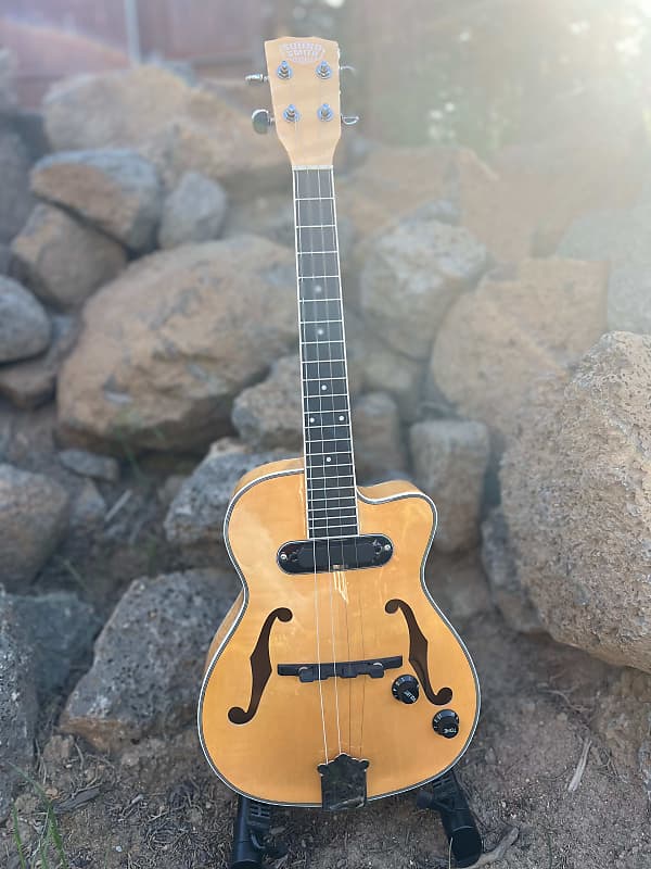 Soundsmith ukulele deals