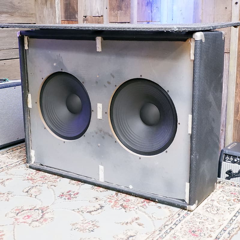 Fender V.T Bassman 15 vintage cabinet 2x15