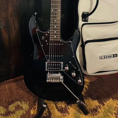 Line 6 JTV-69 S James Tyler Variax Modeling Electric Guitar Black