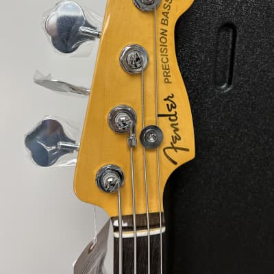 Fender American Ultra Precision Bass with Rosewood Fretboard - Mocha Burst image 3