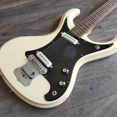 1960's Guyatone LG-150T Bizarre Offset Electric Guitar (Made