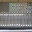Soundcraft Si Performer 2 24-Channel Digital Mixer + MADI/USB Card & Thon Road Case