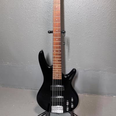 IBANEZ SR505 5 String Bass, Bartolini Active Electronics