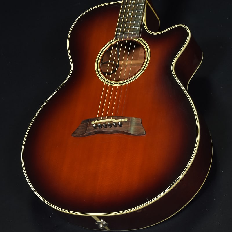 Takamine Pt 106 6 (S/N:32110455) (12/01)