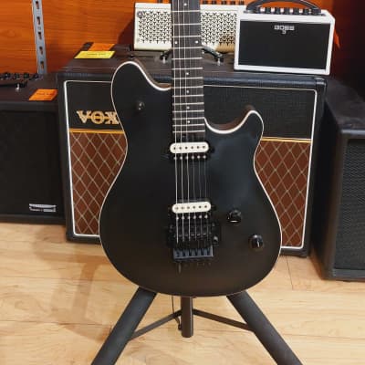 値下げPeavey USA Wolfgang Special VAN HALEN 1999 Peavey USA EVH Wolfgang Special Trans Ruby Red - Eddie