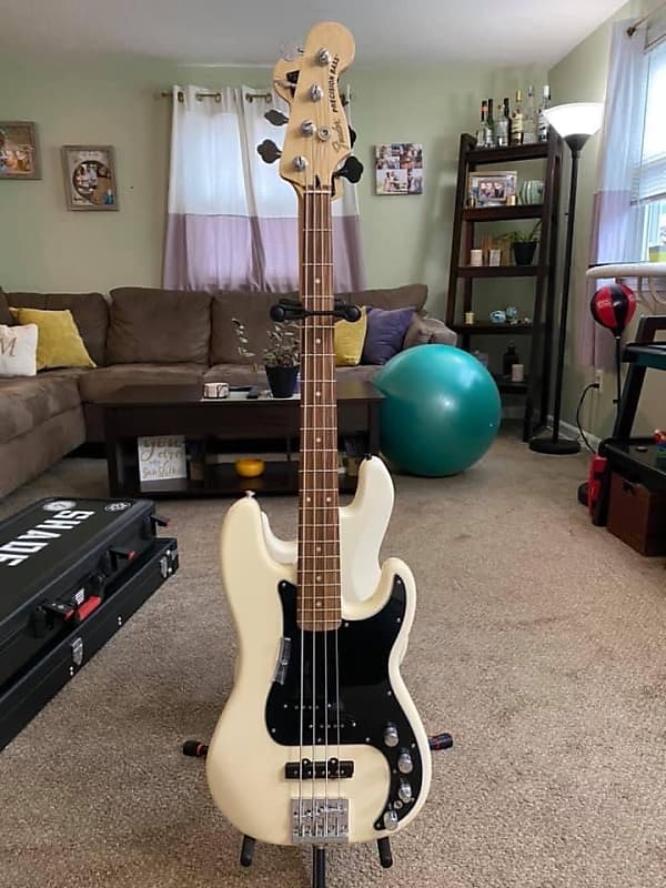 Fender Precision Bass Olympic White W Case Reverb 5390