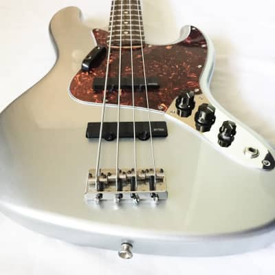 1992 FENDER Jazz Bass Custom Made in Mexico with EMG JHZ(USA