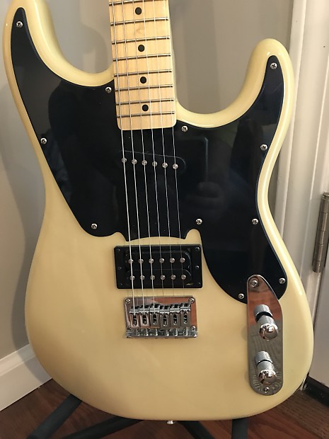 Fender Squier '51 Tan and black image 1