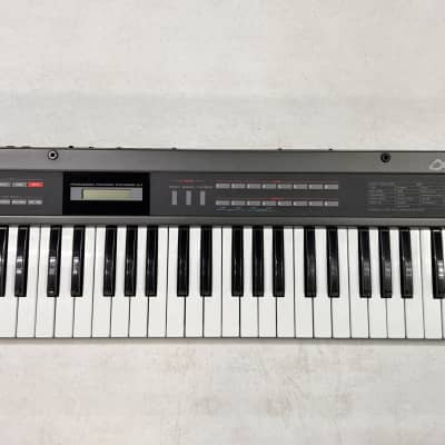 Roland Alpha Juno-2 61-Key Programmable Polyphonic Synthesizer 1985 - 1988 - Black