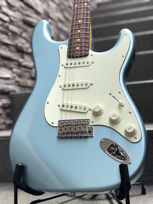 Tokai Stratocaster AST-104 IBL/R Goldstar Sound Japan in Ice Blue