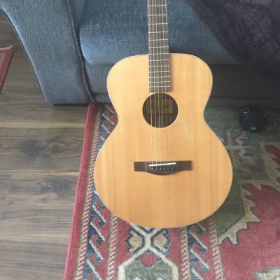 Farida acoustic guitars for sale in USA | guitar-list