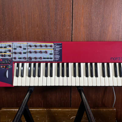 Clavia nord lead 2 Virtual Analog Synthesizer w/ gig bag