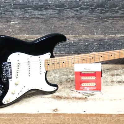 Fender Standard Stratocaster Squier Series with Gen4 Noiseless Pickups Black Electric Guitar w/Bag image 11