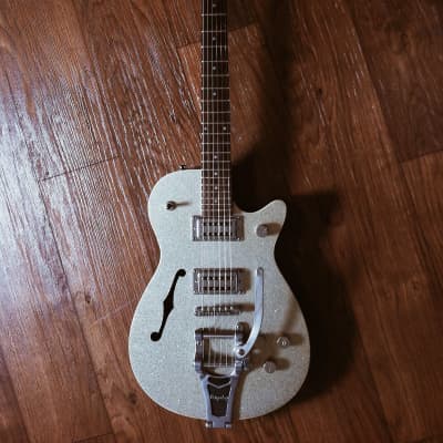 Gretsch Synchromatic Sparkle Jet with F-Hole and Bigsby 1999 - 2004 | Reverb