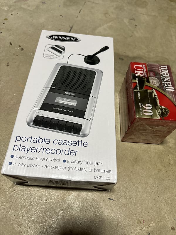 Jensen Portable Cassette Player/Recorder 2023 image 1