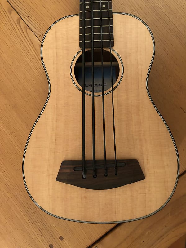 Kala U-Bass Solid Spruce Top with Mahogany Back and Sides