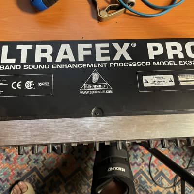 Behringer Ultrafex Pro EX3200 - Gearspace