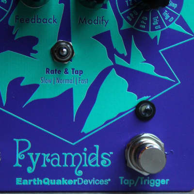 EarthQuaker Devices "Pyramids Stereo Flanging Device" imagen 2