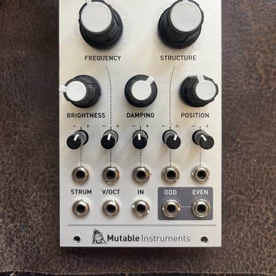 Mutable instruments Rings - Eurorack Module on ModularGrid